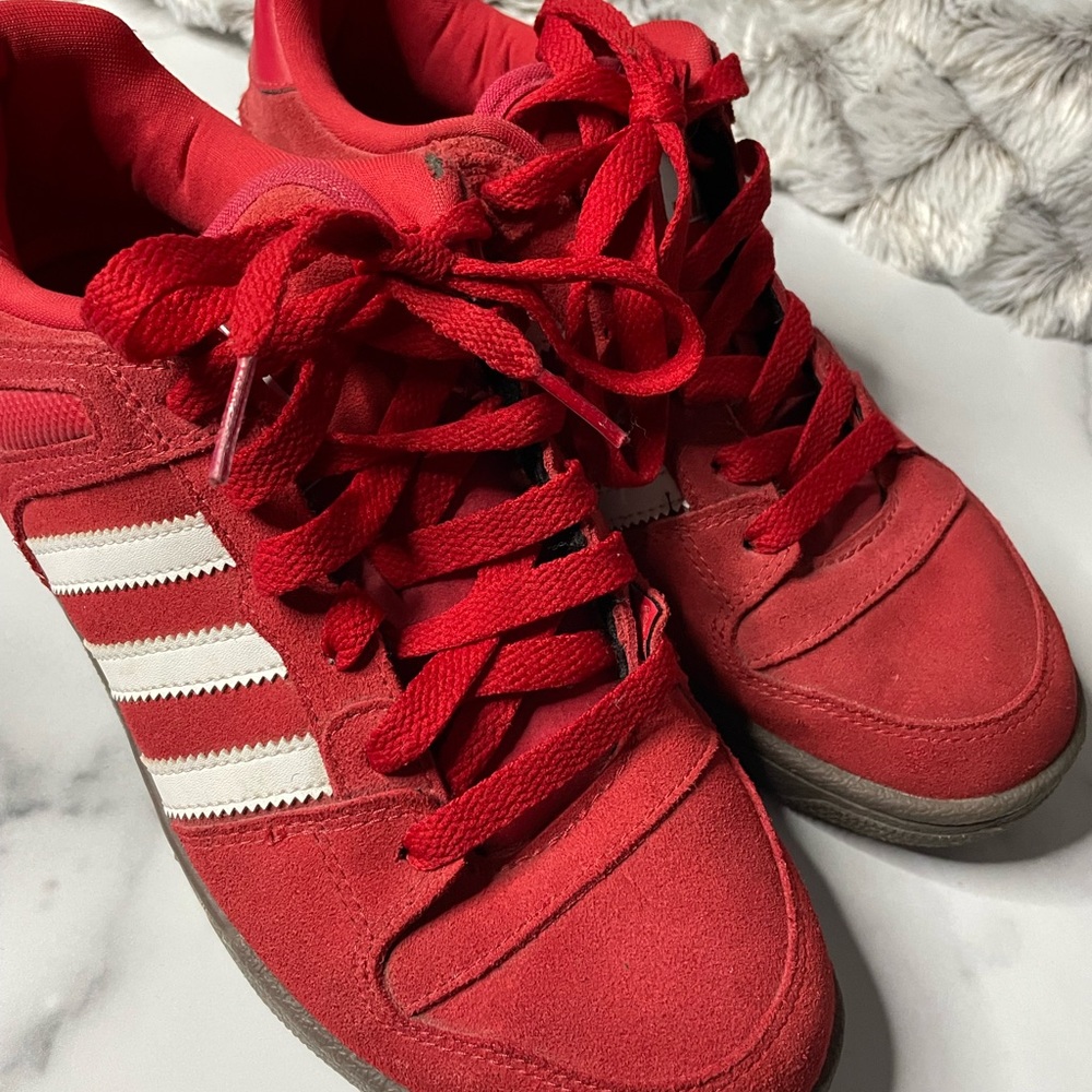 Men’s Adidas Sneakers Size 8